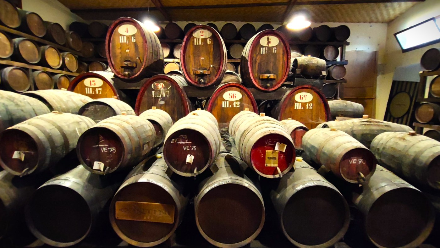 cantina vernaccia oristano botti flor