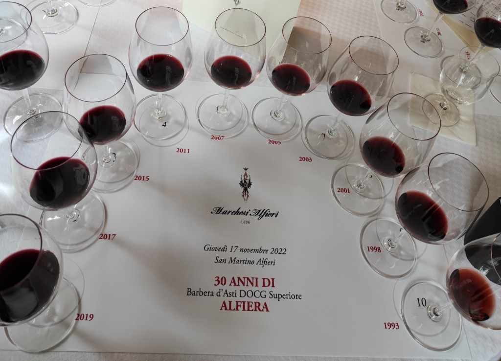 alfiera verticale vino marchesi alfieri barbera