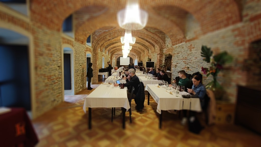 wine critic nebbiolo prima giornalisti blogger